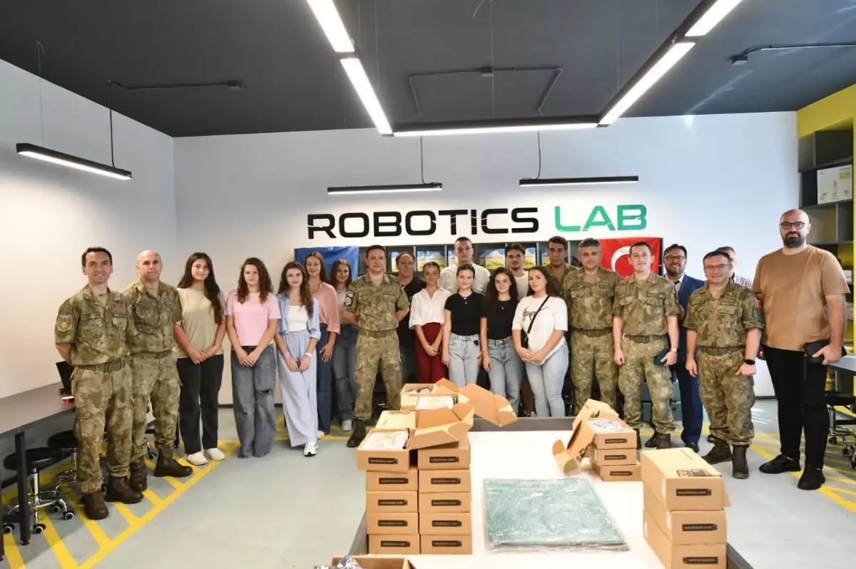 Kosova’da İki Robotik Dershane Açıldı