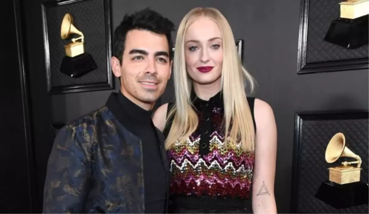 Ünlü oyuncu Sophie Turner, kocasından boşandıktan kısa süre sonra yeni ilişkisini Instagram’da duyurdu