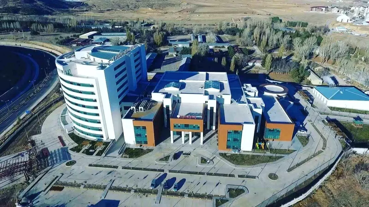 Bayburt Devlet Hastanesi’nden Şaşırtan Başarı