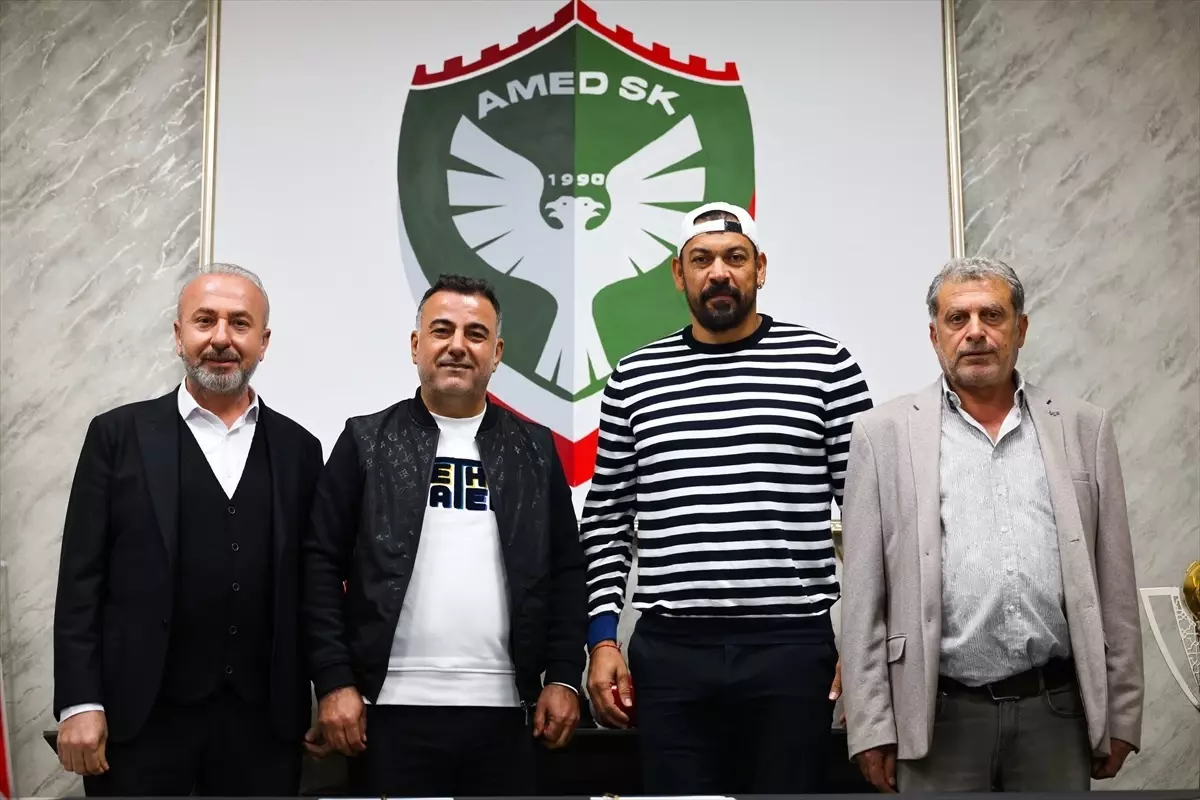 Amedspor, Servet Çetin ile Anlaştı